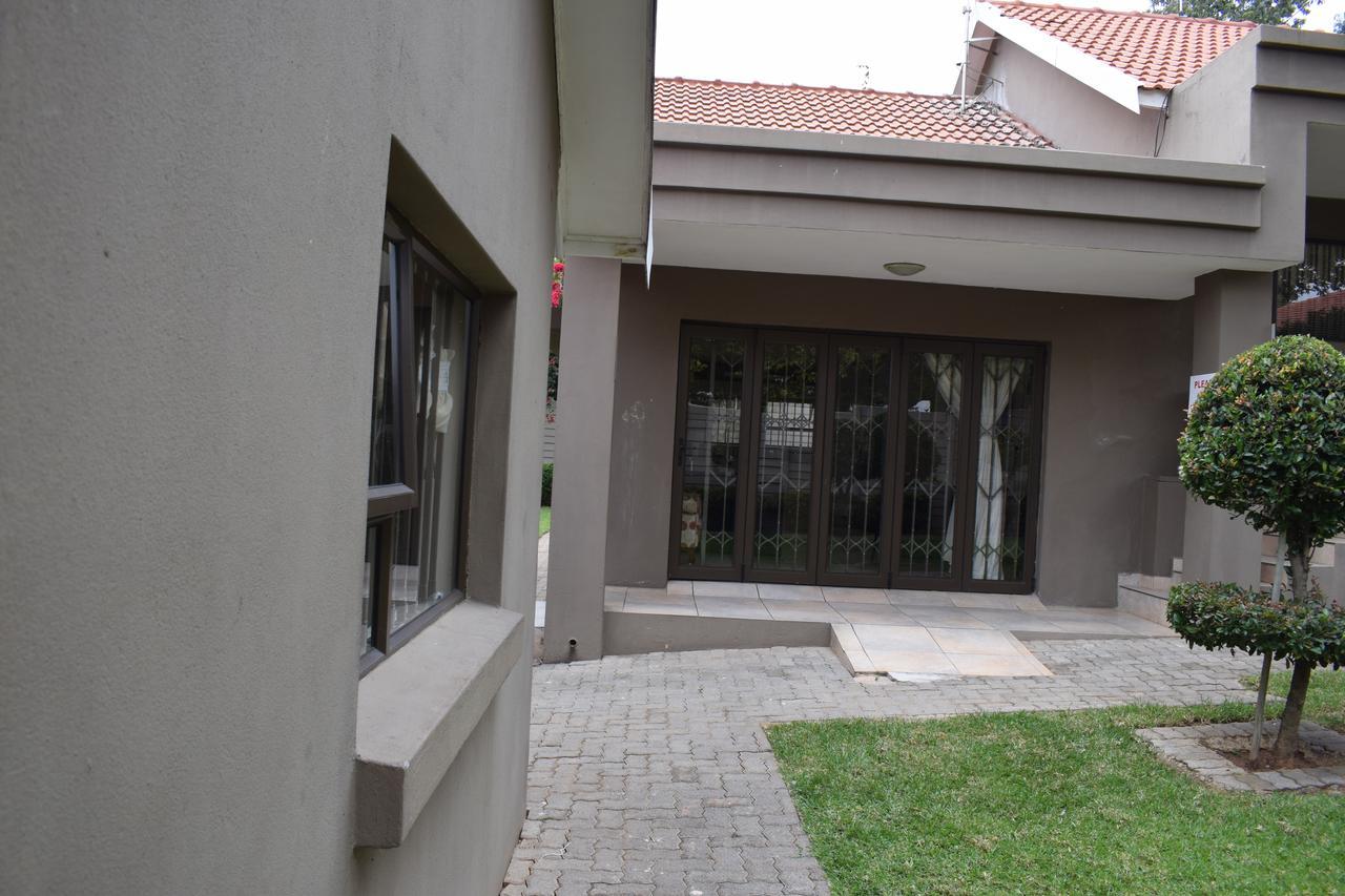 Infinity Bed And Breakfast Randburg Kültér fotó